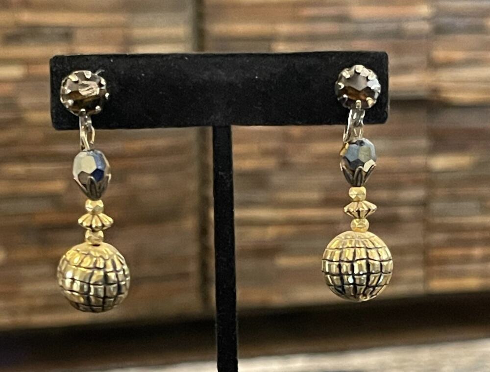 Vintage Crystal Drop Earrings With Gold Tone Metal And Screw Backs - Estate